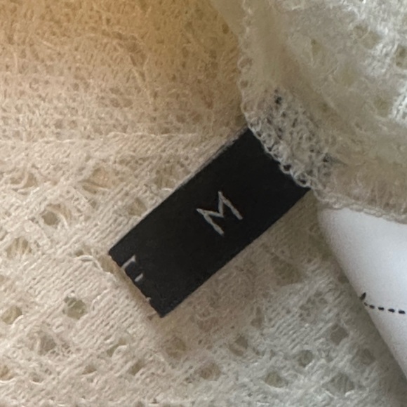 Ivory Long Sleeve Button-Up Top w/ Delicate Geometric Lace Design - Picture 7 of 7